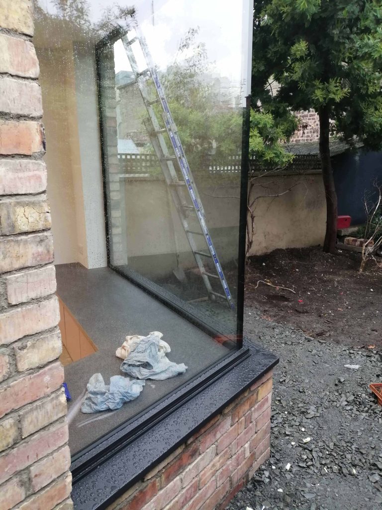 Aluminium Window with Glass to Glass Corner RAL7021 – 2