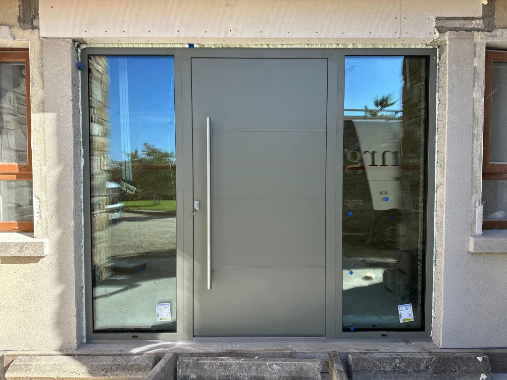 Aluminium Front Door RAL 7003 Matt - Panel SP03